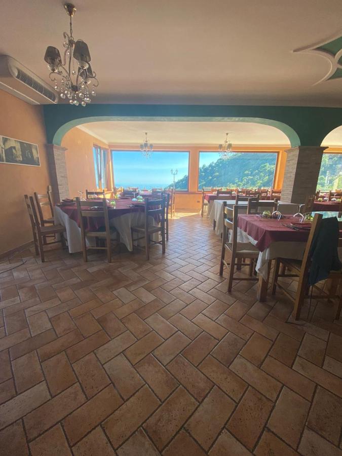 Agriturismo Collecammino Villa Lenola Exterior foto